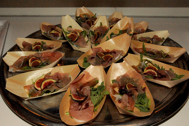 Voorgerecht, plakjes rauwe ham.jpg